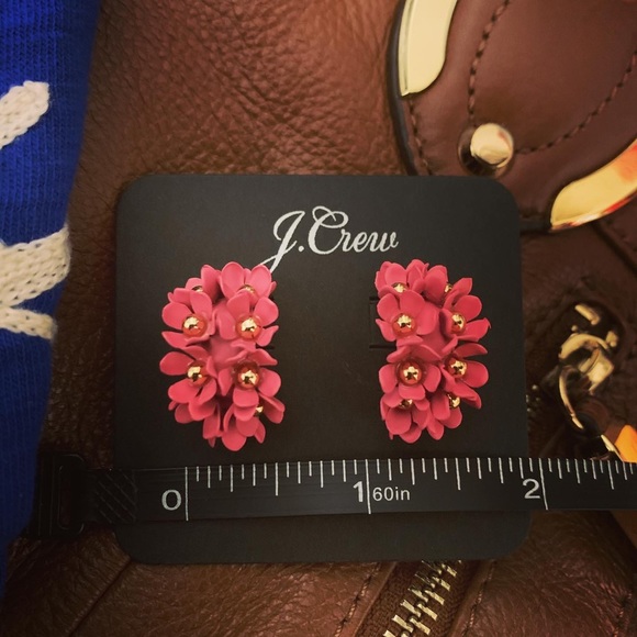 J. Crew soft bouquet hoop earrings pink flowers - Picture 6 of 7